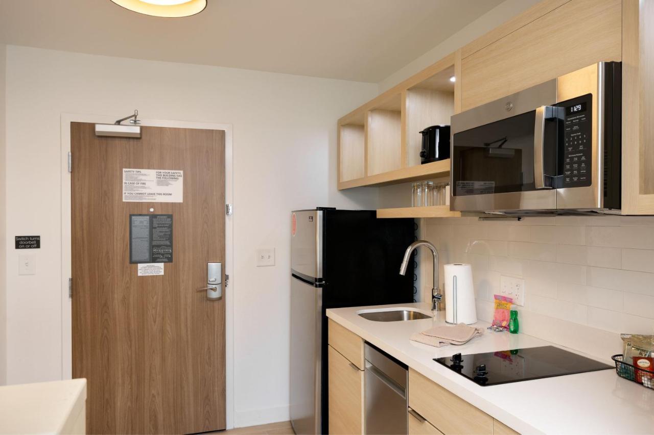 Towneplace Suites By Marriott Canton Riverstone Parkway Экстерьер фото