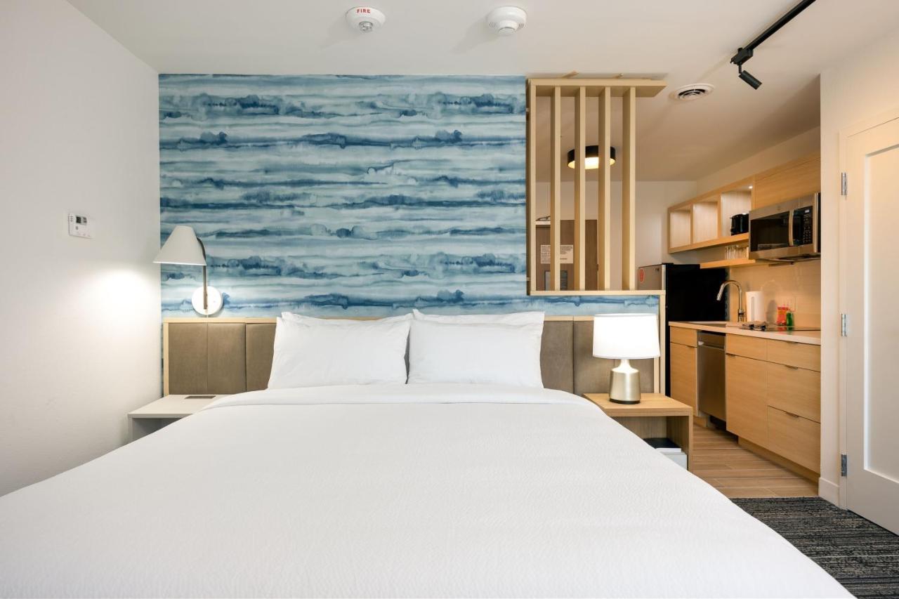 Towneplace Suites By Marriott Canton Riverstone Parkway Экстерьер фото