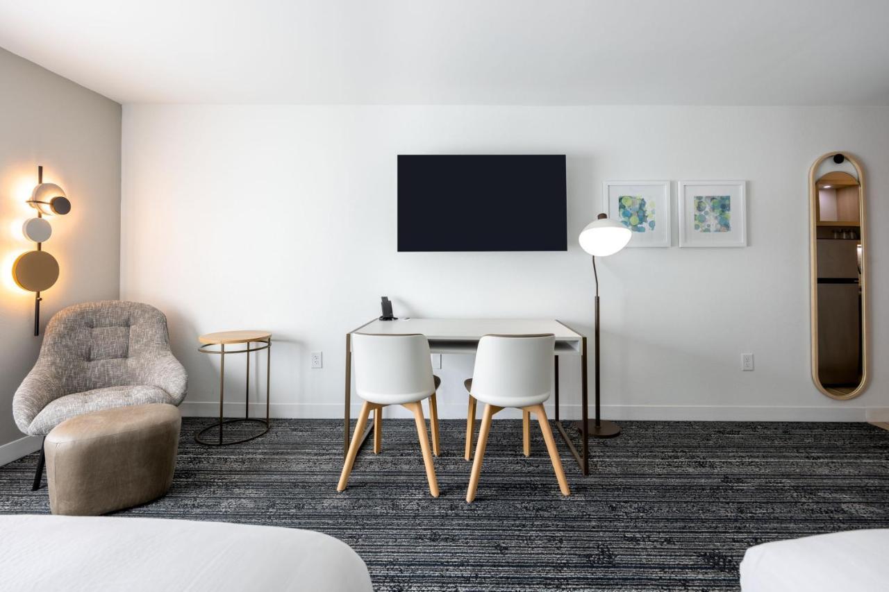 Towneplace Suites By Marriott Canton Riverstone Parkway Экстерьер фото