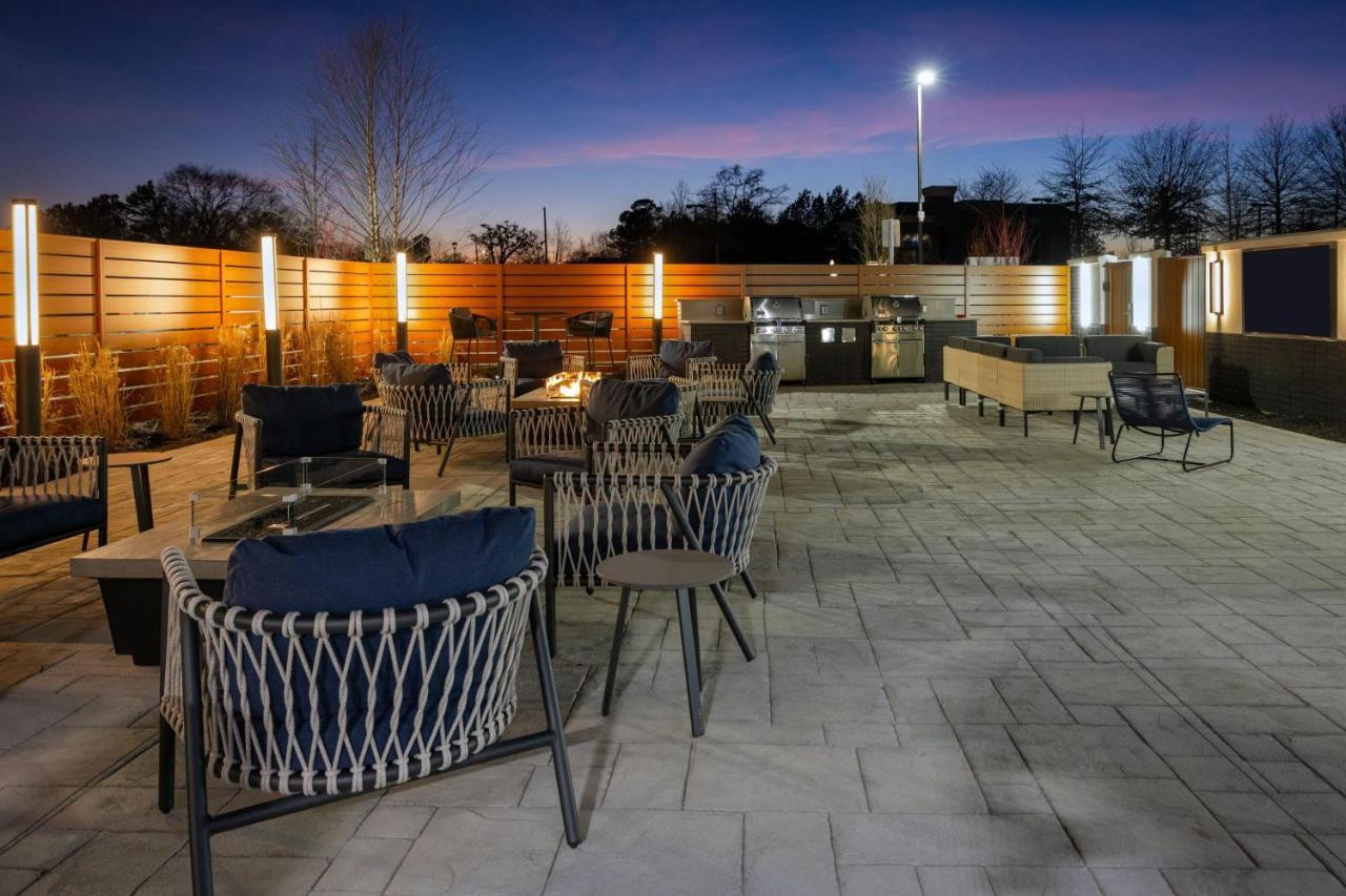 Towneplace Suites By Marriott Canton Riverstone Parkway Экстерьер фото