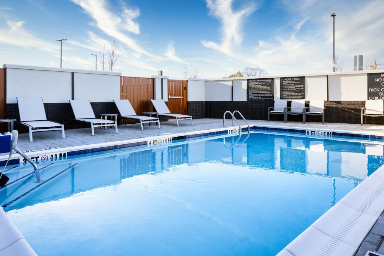 Towneplace Suites By Marriott Canton Riverstone Parkway Экстерьер фото